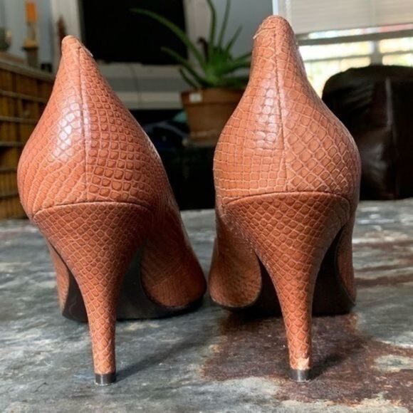 DKNY Tan Camel High Heels Snakeskin Size 10 - Picture 4 of 9